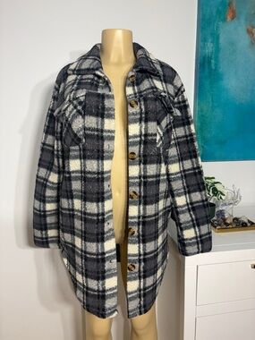 Plaid Teddy Shacket Jacket - Black & Cream